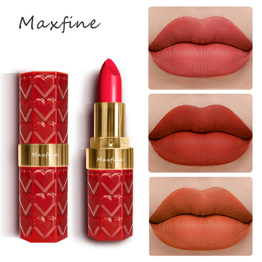18-color lipstick set with matte non-stick cup that does not fade