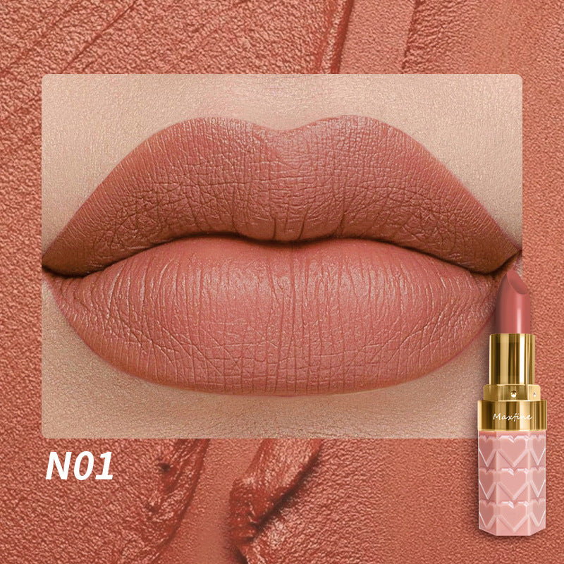 18-color lipstick set with matte non-stick cup that does not fade