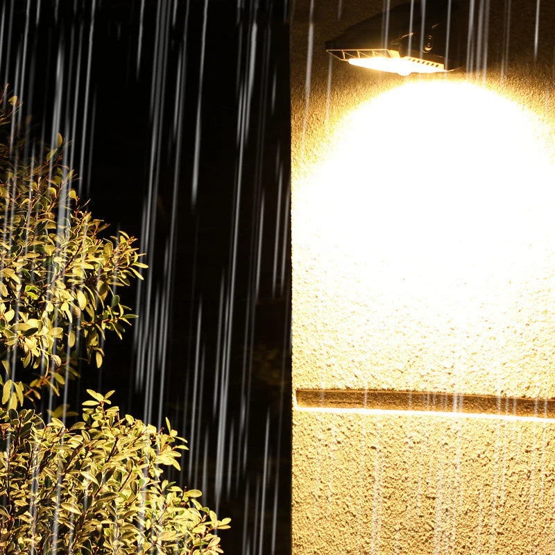 🌿 Lampa solarna z klipsem i czujnikiem ruchu – 🔥Kup 2 teraz i otrzymaj 1 gratis! Idealna do ogrodów, balkonów i tarasów! 🏡✨