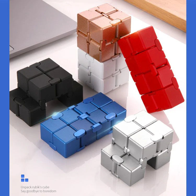 Infinite Cube – Odblokuj nieskończoną zabawę!