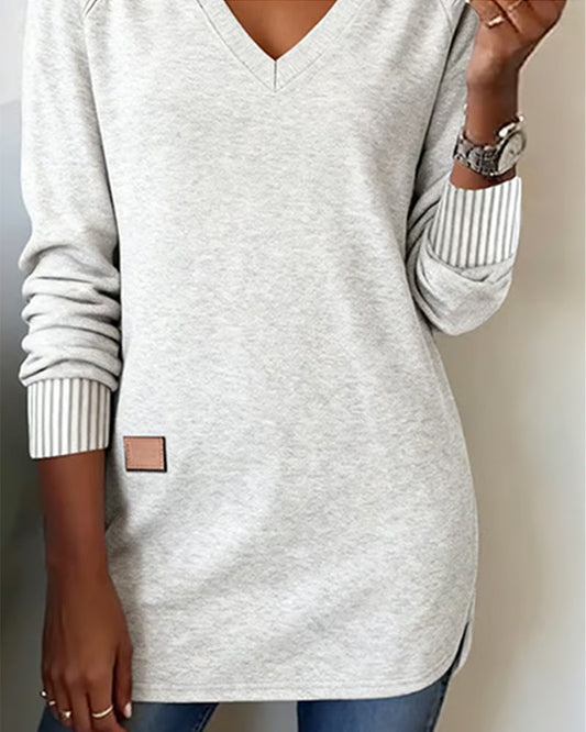 Bluza z kapturem w serek, stylowa