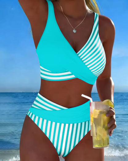 Bikini s križnim črtastim potiskom