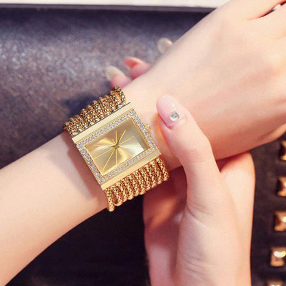 ⌚ ZDAJ 60 % POPUSTA! ✨ Kvarčna ura z okrasnimi kamni in resicami - elegantna in bleščeča, popolno darilo za praznovanja 💎🎁