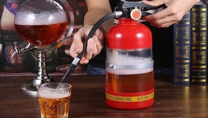 Priljubljeno vedro za pivo v obliki gasilnega aparata - sistem za ročno stiskanje piva v sodu - idealno za javne oglede in nogometne zabave 🍻⚽