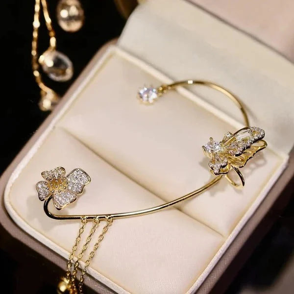 💕Posebna ponudba za Valentinovo - 50 % popusta💕Preprosti uhani na sponko z motivi metuljev in rož ter resicami – elegantni in udobni, prebadanje ni potrebno 🌸🦋