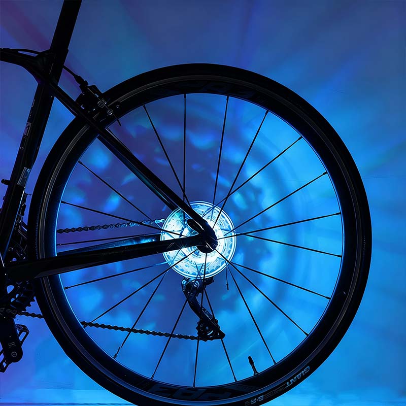 🚲Lampka LED na piastę koła roweru do jazdy nocą💡